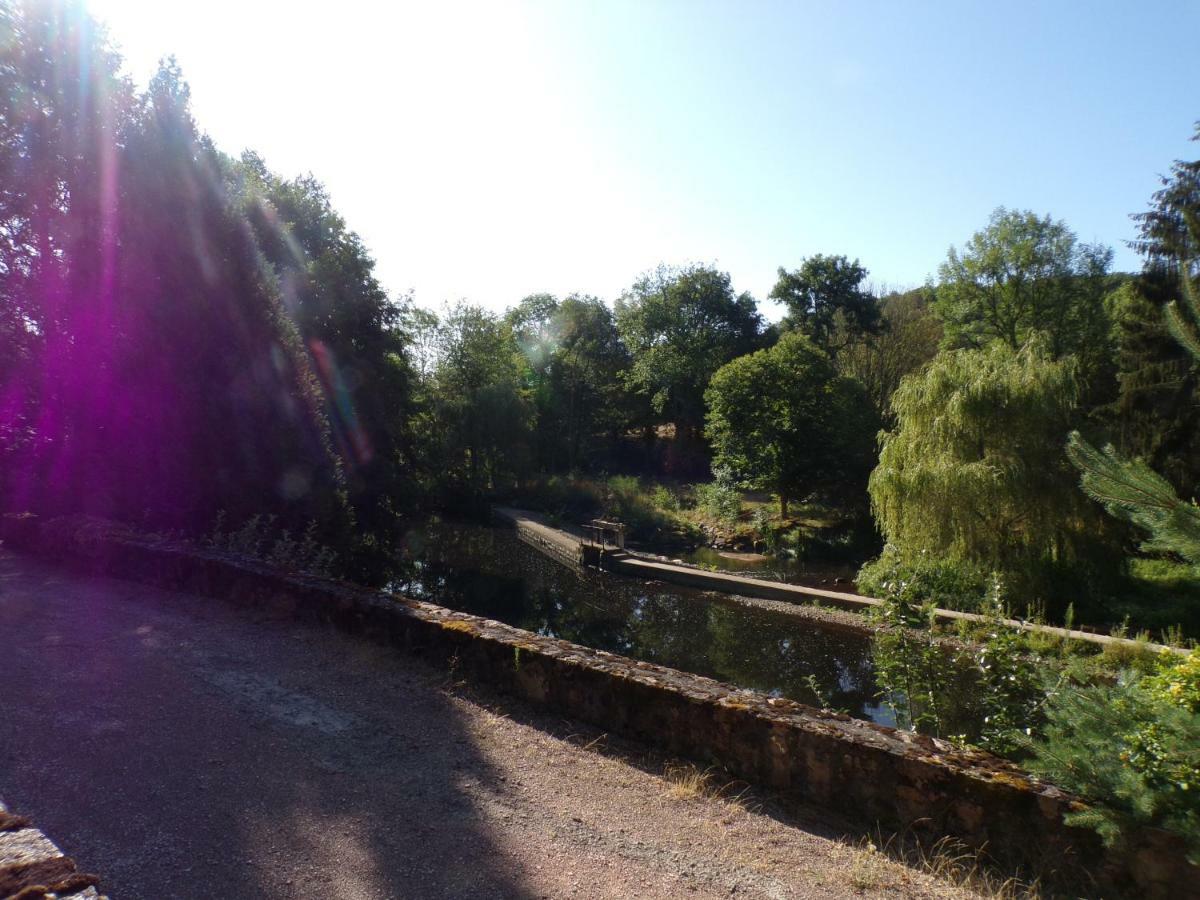 Gite "La Meluzine" Au Bord De La Riviere, Avallon, Vezelay, Morvan Magny  Exteriör bild